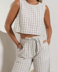 BLVD. the label Tanks>Cove Check Tank