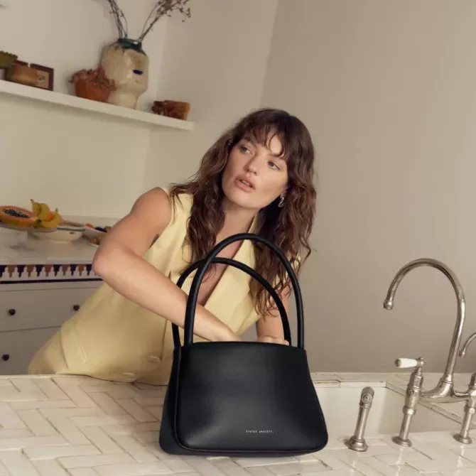 Status Anxiety Handbags>Light Of Day - Black